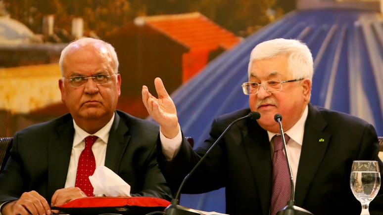 Independent: Аббас отказался отвечать на звонки Трампа после его предложения по Израилю