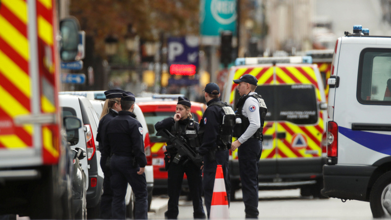 Le Figaro: для борьбы с радикализацией госслужащих Франции необходимо изменить закон