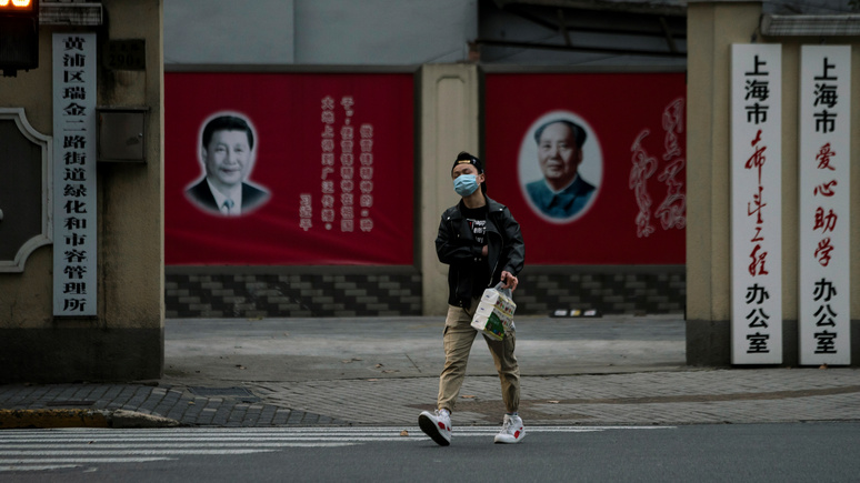 «Беспрецедентная карательная мера»: Китай высылает из страны трёх журналистов WSJ из-за статьи о коронавирусе