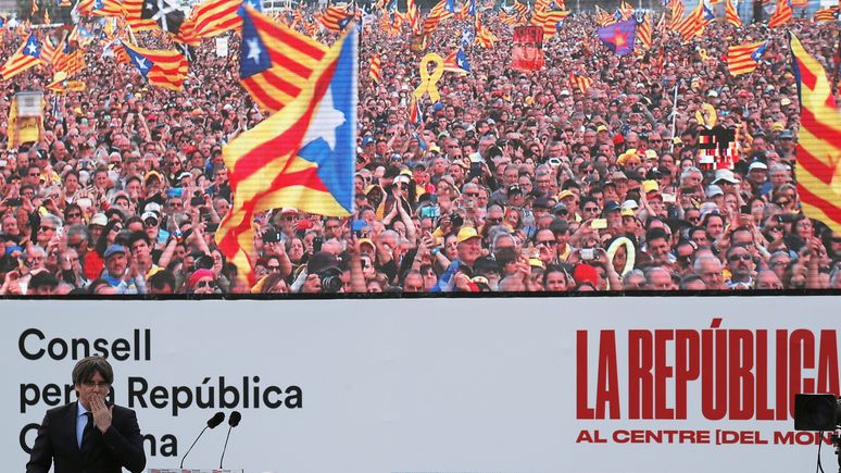 Le Monde: ради Пучдемона во французский Перпиньян приехали сотни тысяч каталонцев