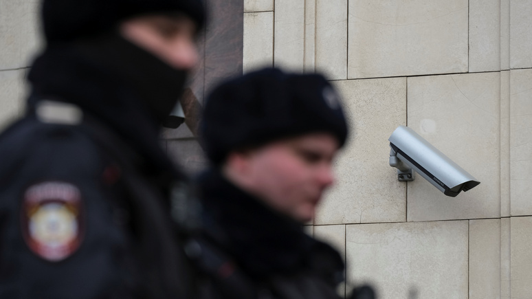 CNN: Россия борется с пандемией «авторитарными технологиями» — впрочем, не она одна