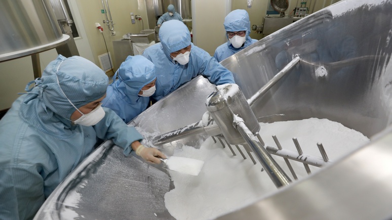 Le Figaro: Запад по своей воле оказался в зависимости у китайских фармацевтов