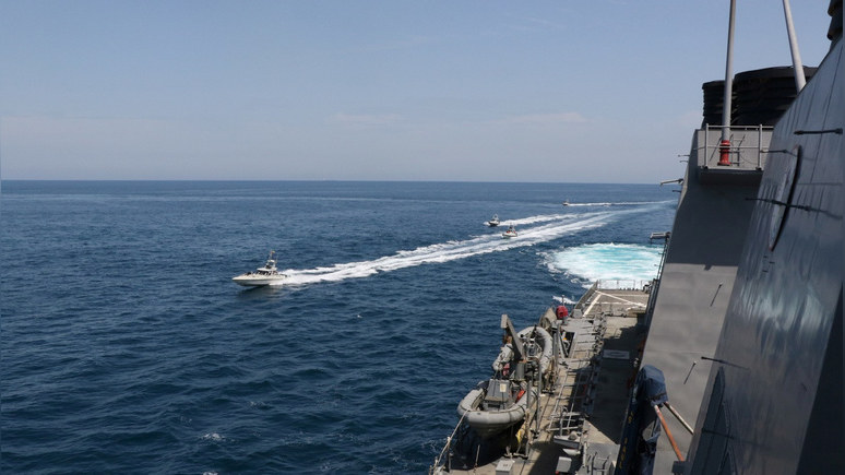 DM: соблюдайте дистанцию или будем стрелять — ВМС США предостерегли иранские корабли от приближения