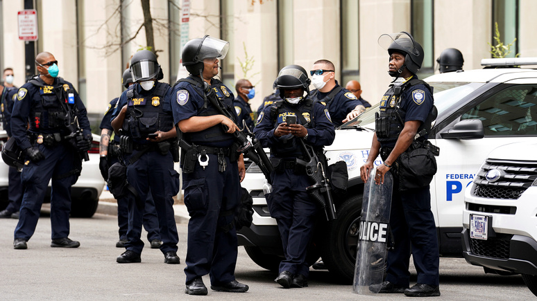 «Настрой воина»: Business Insider рассказал, как американских полицейских учат убивать не колеблясь