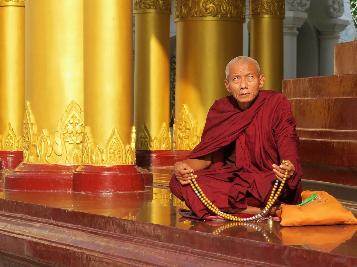 Потерял дзен: грустный буддийский монах подал в суд на монастырь