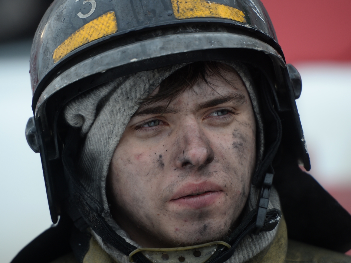 ЧП в "Зимней вишне": глава МЧС Кузбасса заявил о массовых увольнениях пожарных