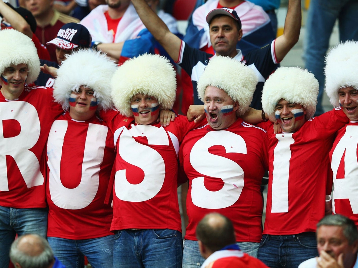 В Госдуме предложили сократить рабочий день в дни матчей сборной РФ