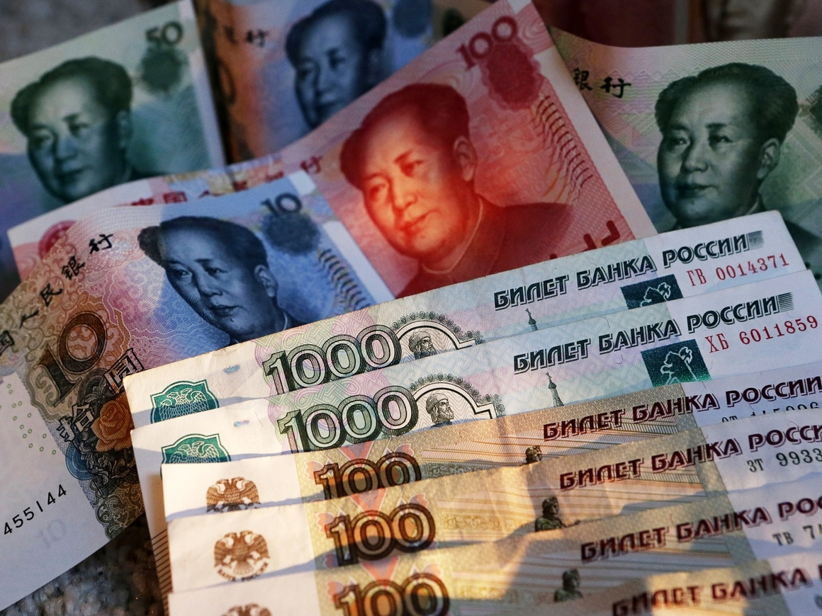 Доллар, трепещи! Москва и Пекин увеличивают торговлю в нацвалютах