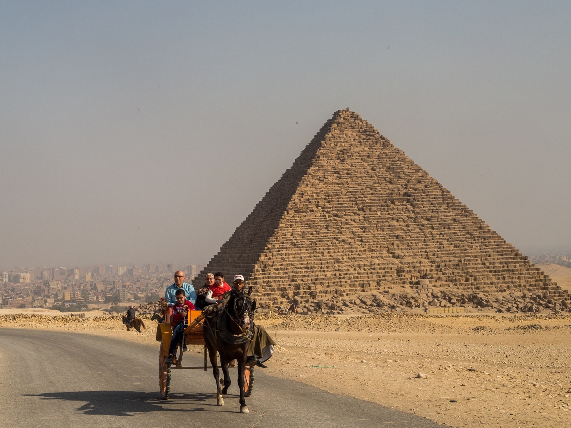 Туристку из Ливана осудили в Египте на 8 лет, потому что она оскорбила страну