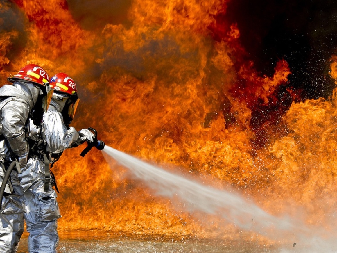 Разрушительные пожары в Калифорнии: всё из-за спущенного колеса