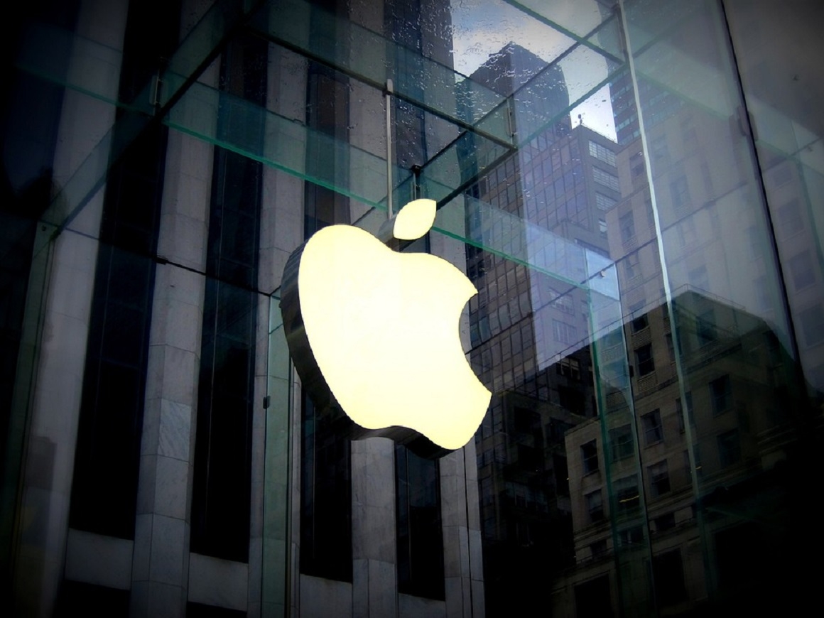 Apple старается соблюдать китайские законы и удаляет тысячи приложений