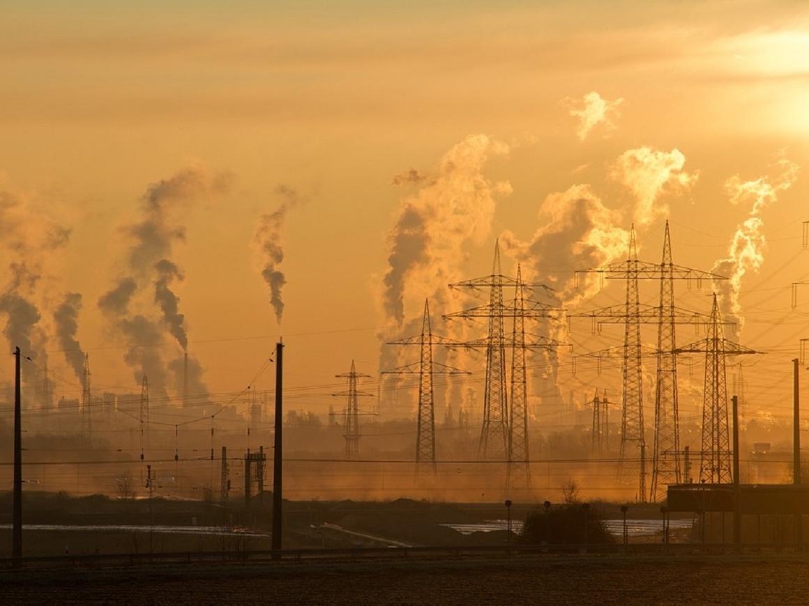 Сократил ли Китай выбросы CO2? Ученые говорят - да, а Greenpeace - нет