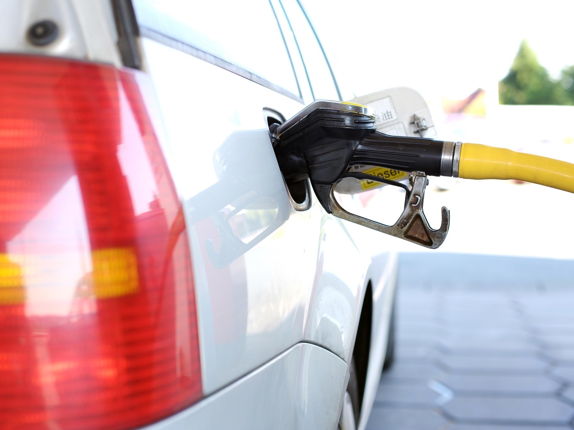 Незаконно! ФАС не понравился прогноз роста цен на бензин