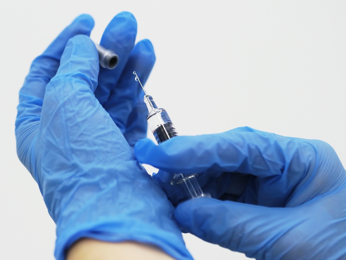 Прививку от ВПЧ теперь можно сделать и до 45 лет. Это поможет защититься от рака