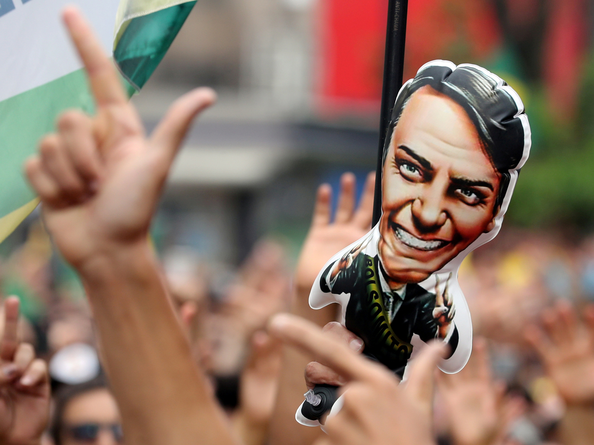 "Тропический Трамп": В Бразилии президентом стал представитель ультраправых