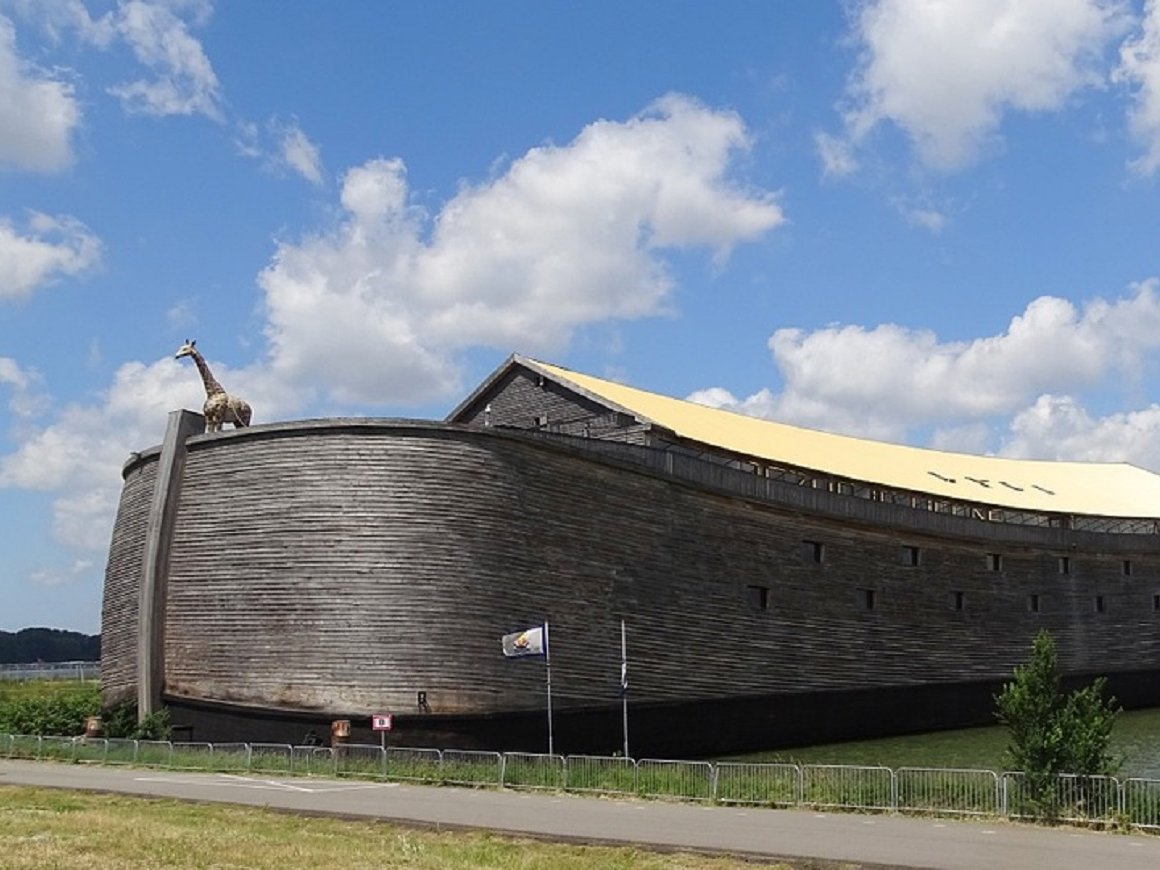 Современный Ноев ковчег поплывёт в Израиль. Так решил его создатель (фото)