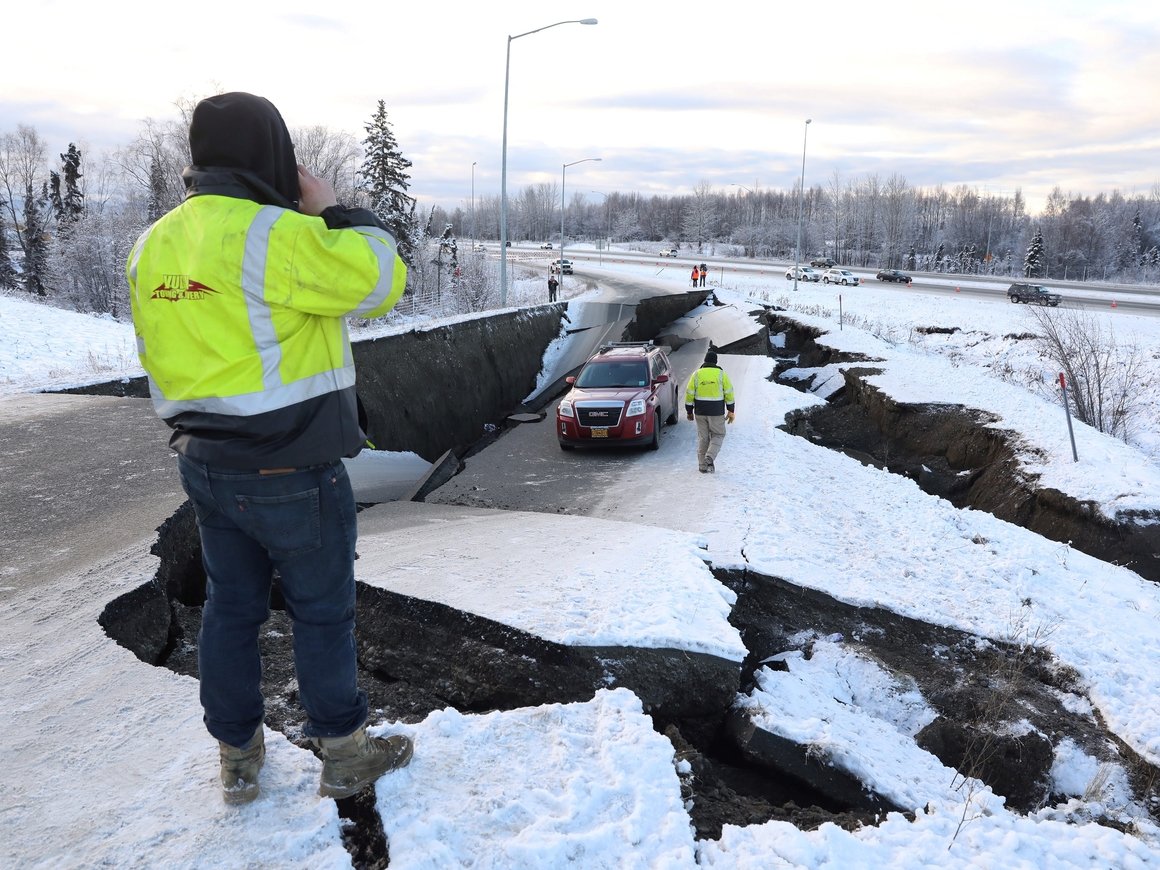 Аляску трясёт уже 3-й день – с пятницы там зафиксировали 230 подземных толчков