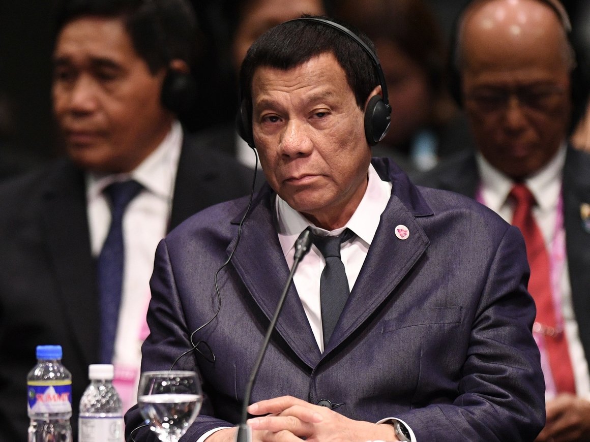Президенту Филиппин очень смешно: он борется с наркотиками... наркотиками