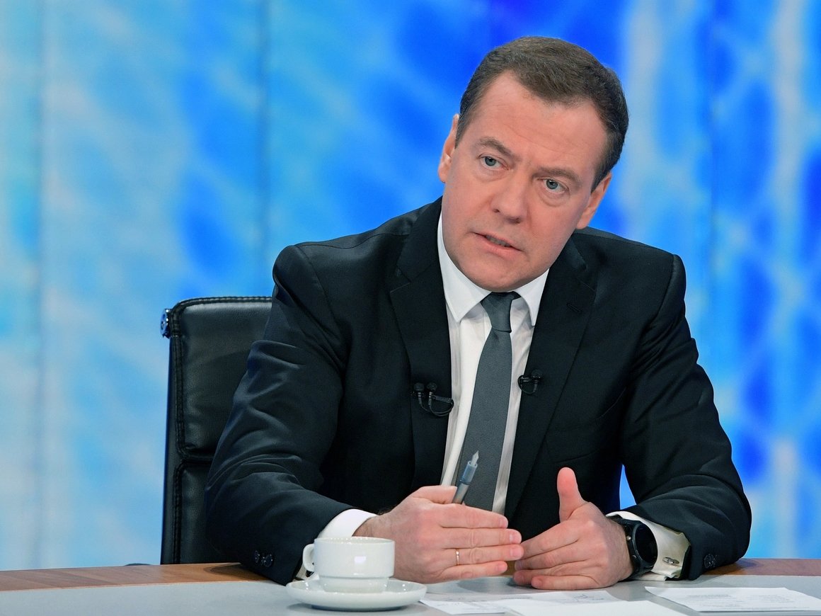 Большое телеинтервью Дмитрия Медведева. Главное – в цитатах 