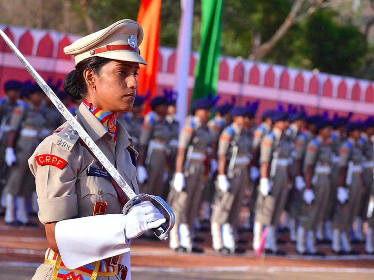 Женщинам в армии не место, считают в Индии. Сексизм или благоразумие?