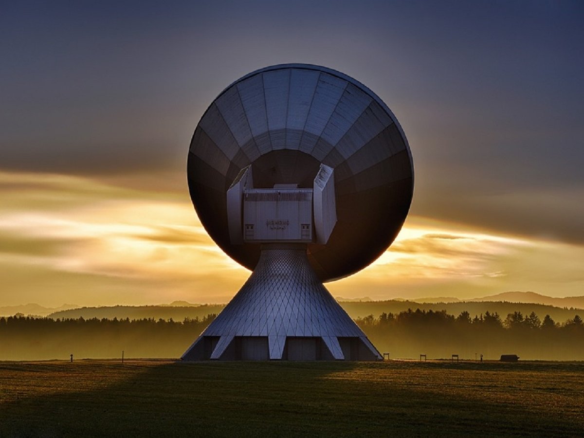 Новый телескоп снова зафиксировал загадочные радиосигналы из дальнего космоса
