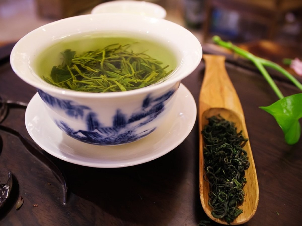 Зеленый чай в разы полезней, если его заваривать правильной водой