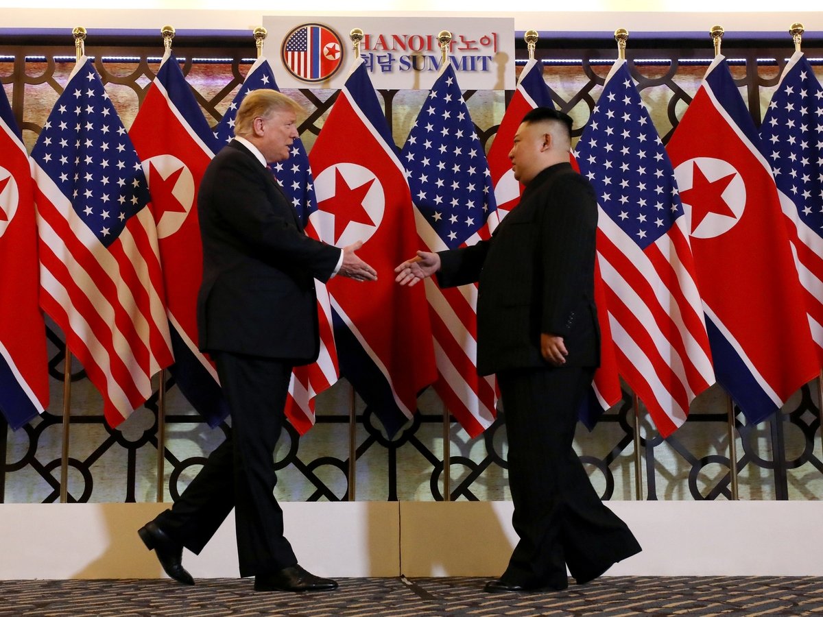 Снова вместе: Трамп и Ким встретились на втором саммите