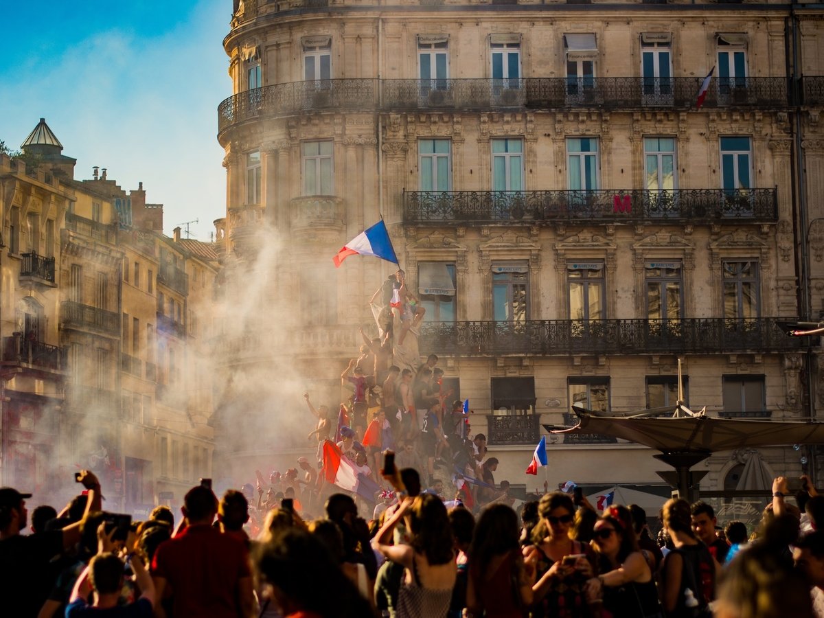 Забудьте о свободе, равенстве и братстве: Франция "репрессивна как никогда"