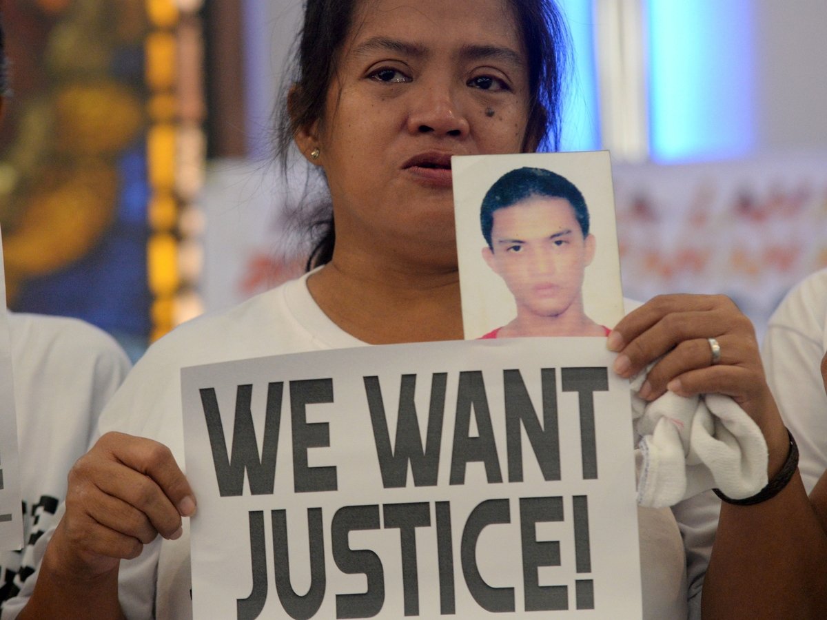 Полиция Филиппин раскроет документы о тысячах убитых в ходе борьбы с наркотиками