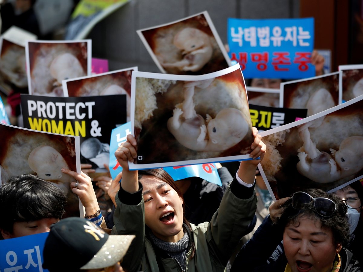 Южная Корея отменит 66-летний запрет на аборты. К этому решению шли с 2012 года