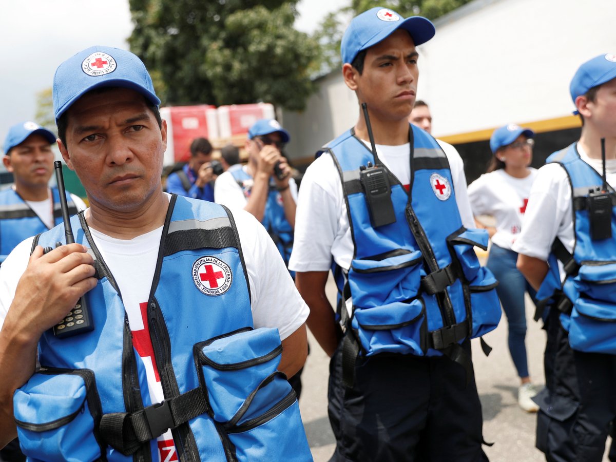 Николас Мадуро позволил Красному Кресту привезти в Венесуэлу гуманитарную помощь