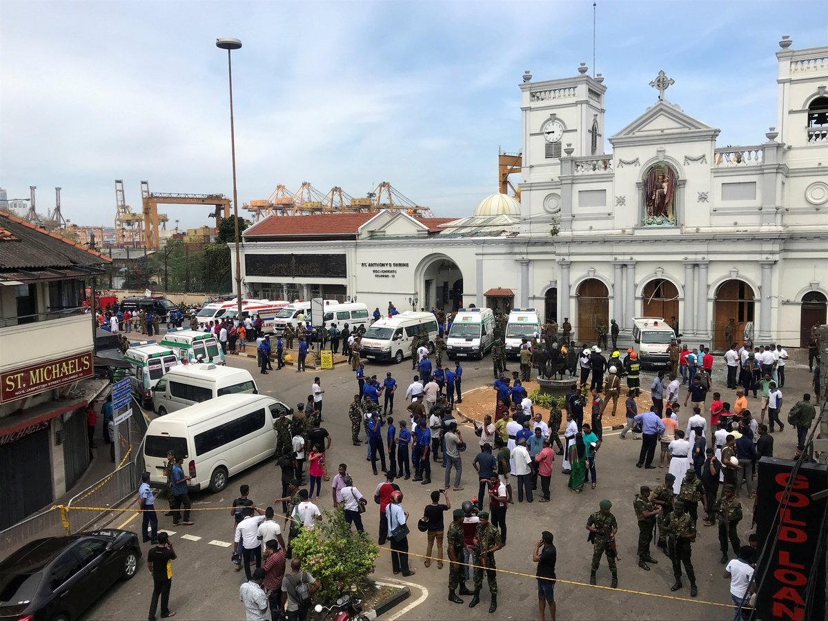 В церквях и отелях Шри-Ланки произошли взрывы (фото)