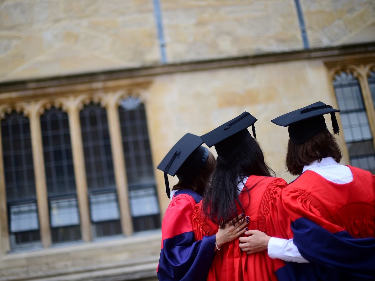 Оксфорд оплатит обучение тех студентов, которые не могут это сделать сами
