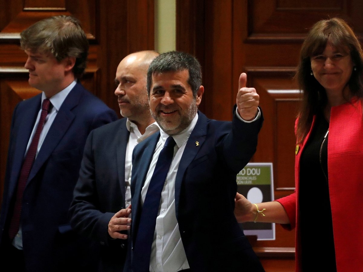 Из тюрьмы — в парламент: заключённые каталонские политики стали депутатами