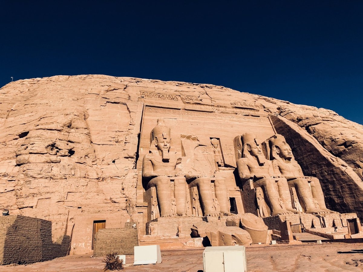 Нет торговле фараонами: Египет пытается сорвать продажу головы Тутанхамона