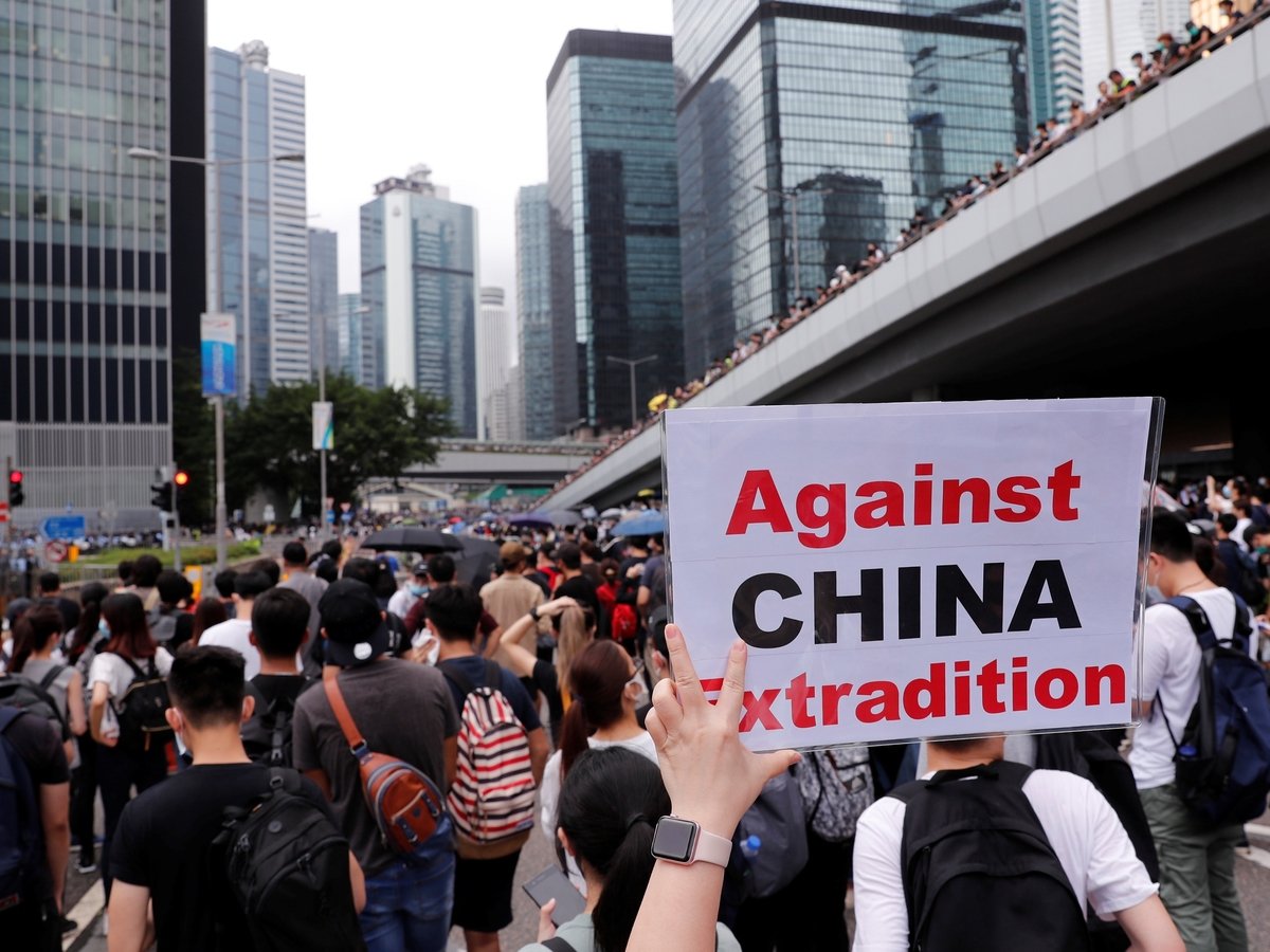 Гонконг протестующий: как до этого дошло и с чего всё началось?