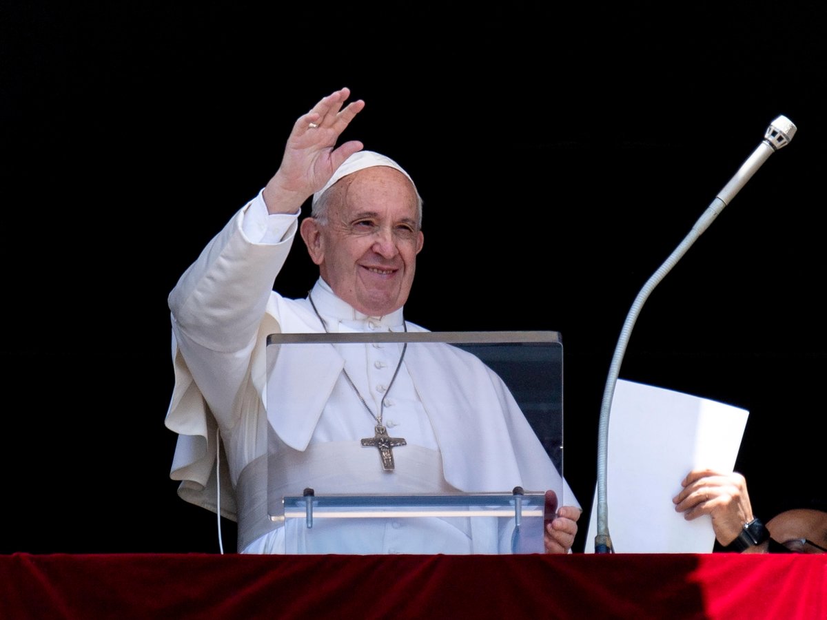 Папа Римский признал, что священник из США "сотворил чудо". Правда, тот уже умер