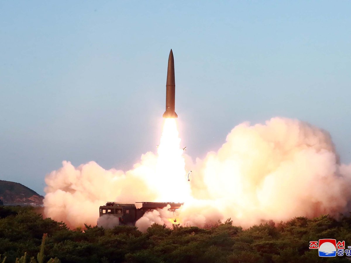 Вопреки договорам и санкциям: Северная Корея запускает ракеты 2-ой раз за неделю