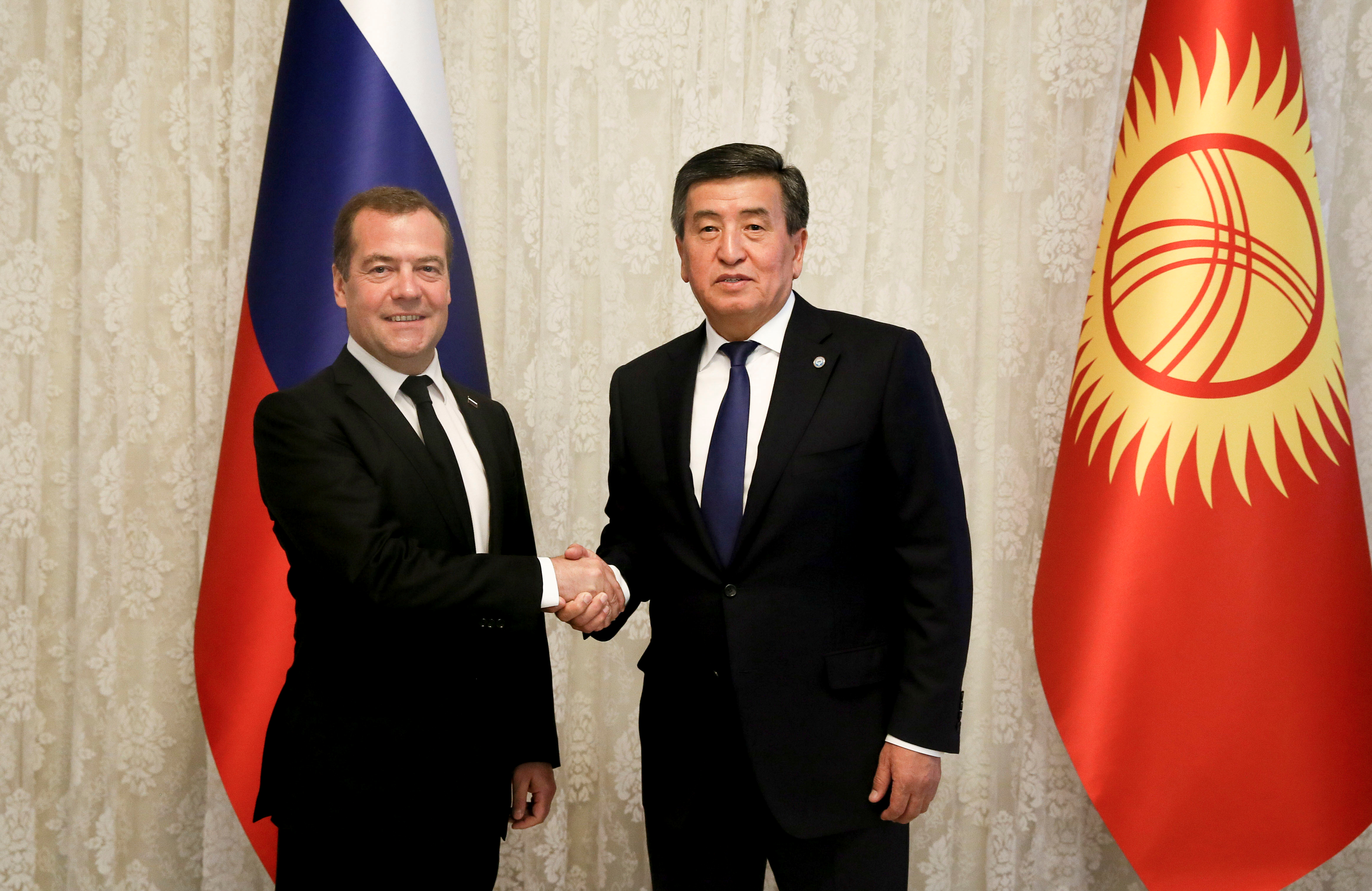 Жээнбеков с премьером РФ Дмитрием Медведевым