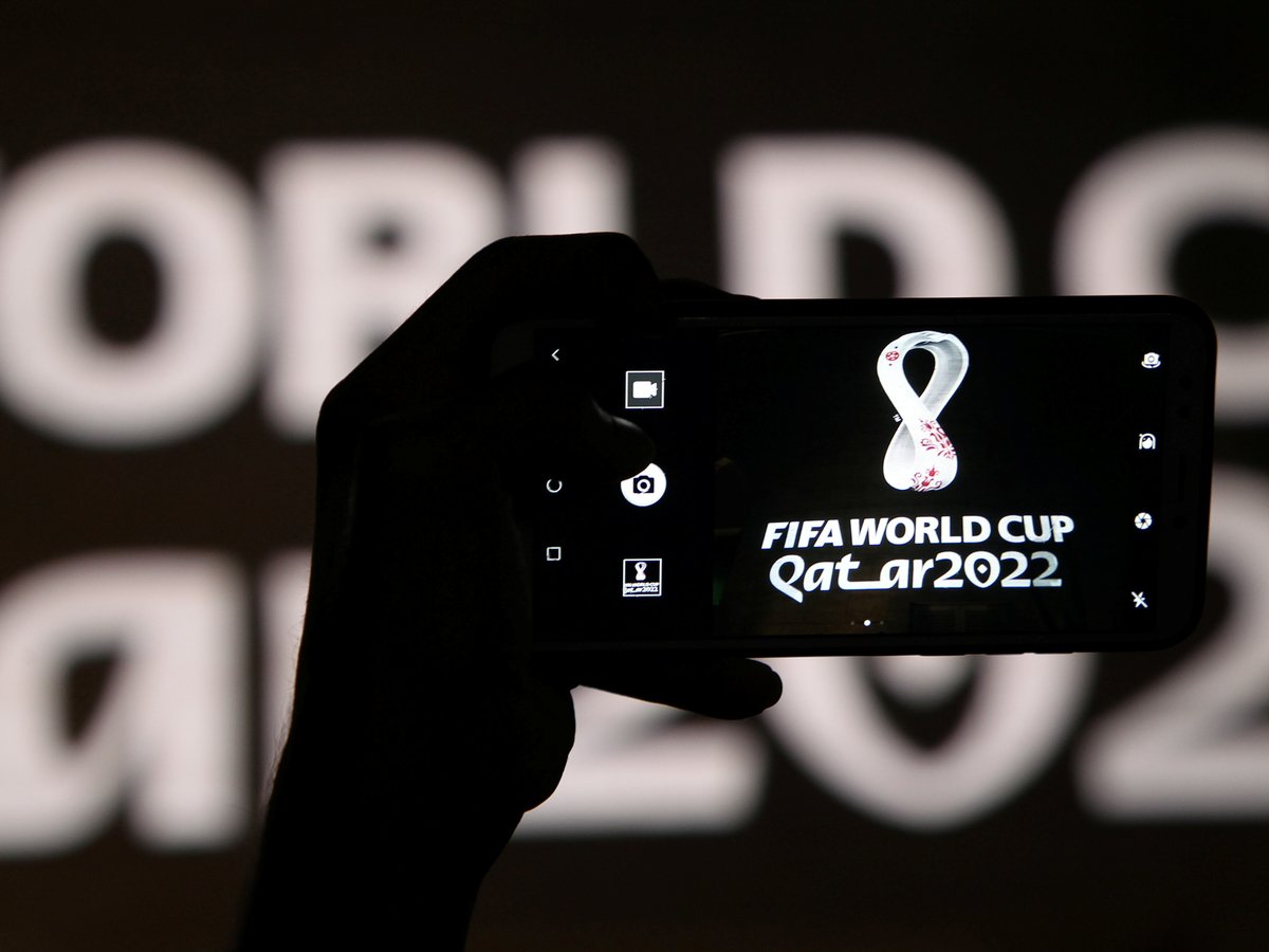 "Футбольный кошмар": почему ЧМ 2022 в Катаре грозит обернуться провалом ФИФА?