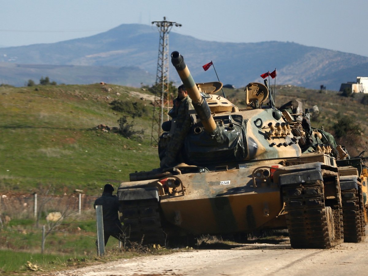 Турция начала военную операцию в Сирии с воздушного обстрела. Курды отвечают