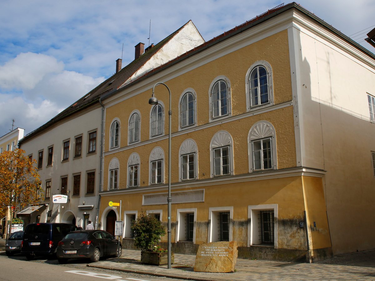 В доме, где родился Гитлер, откроют полицейский участок. Чтоб неповадно было