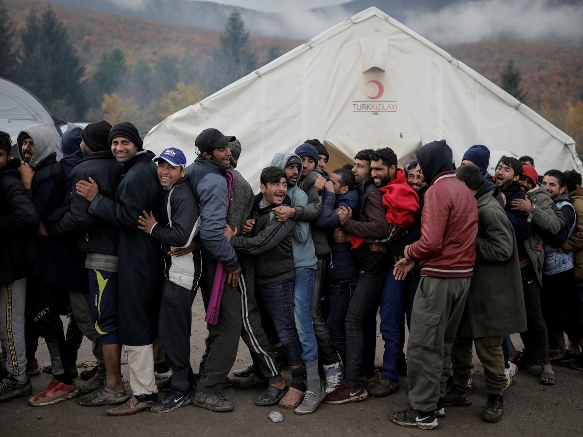 Властей Венгрии обязали извиняться — а нечего было фейки о беженцах выдумывать