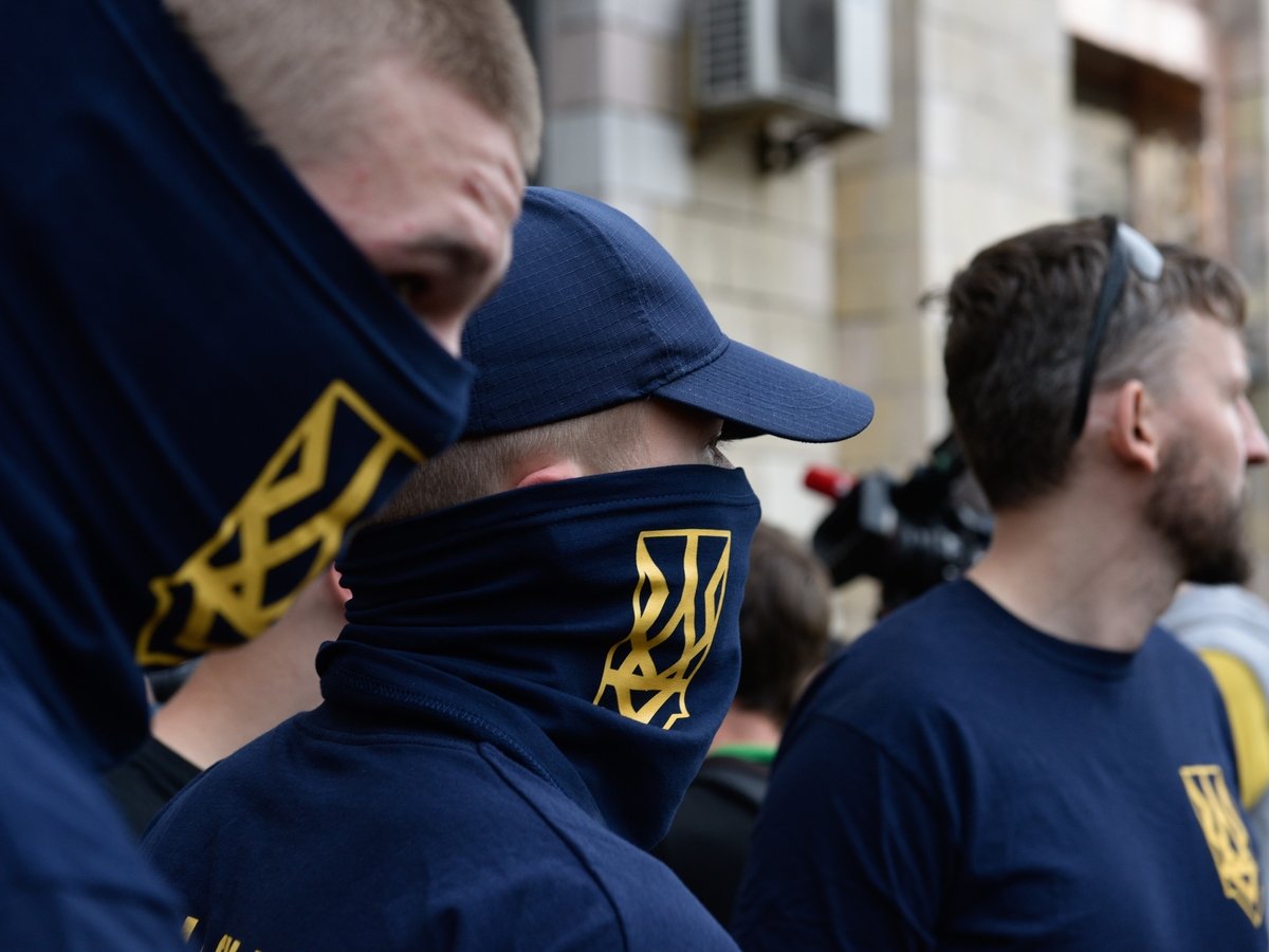 Великобритания включила герб Украины в список экстремистских символов