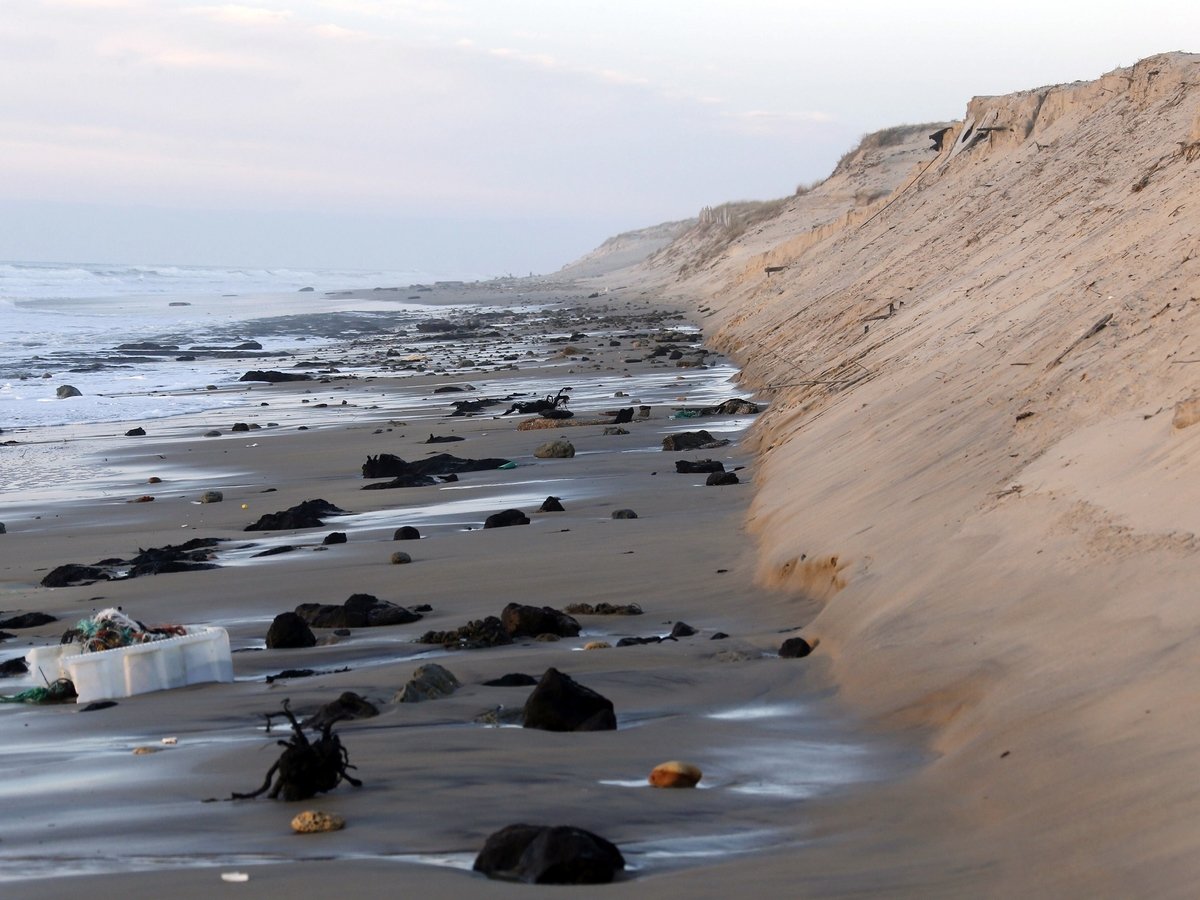 Никакого загара у моря — уже скоро: пляжи исчезают