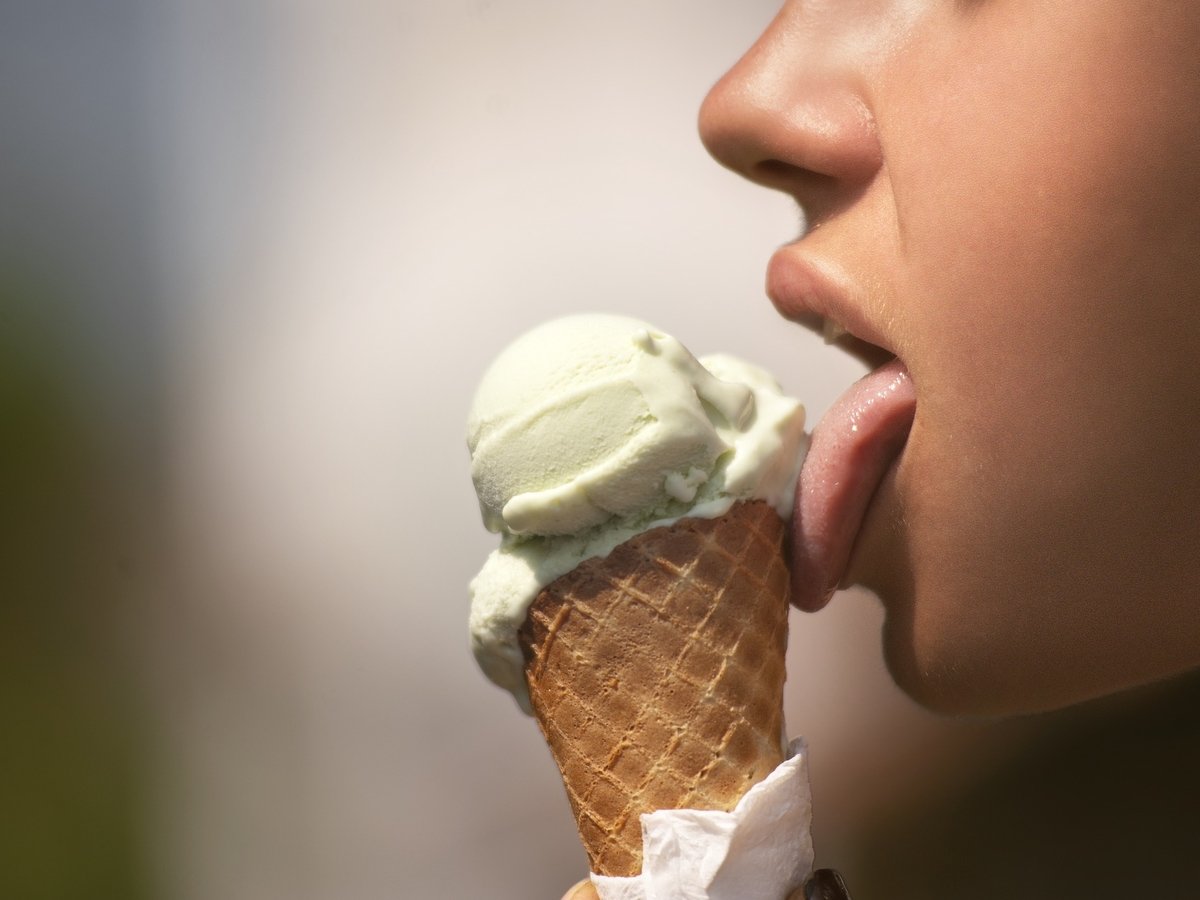 Как правильно есть мороженое? Учёные придумали сложную формулу