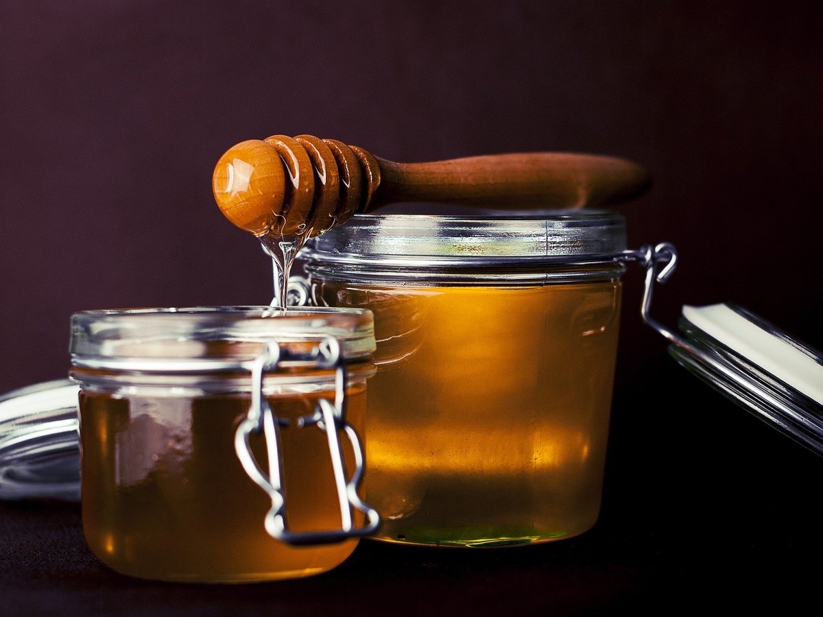 Мёд лечит простуду лучше антибиотиков – учёные проверили