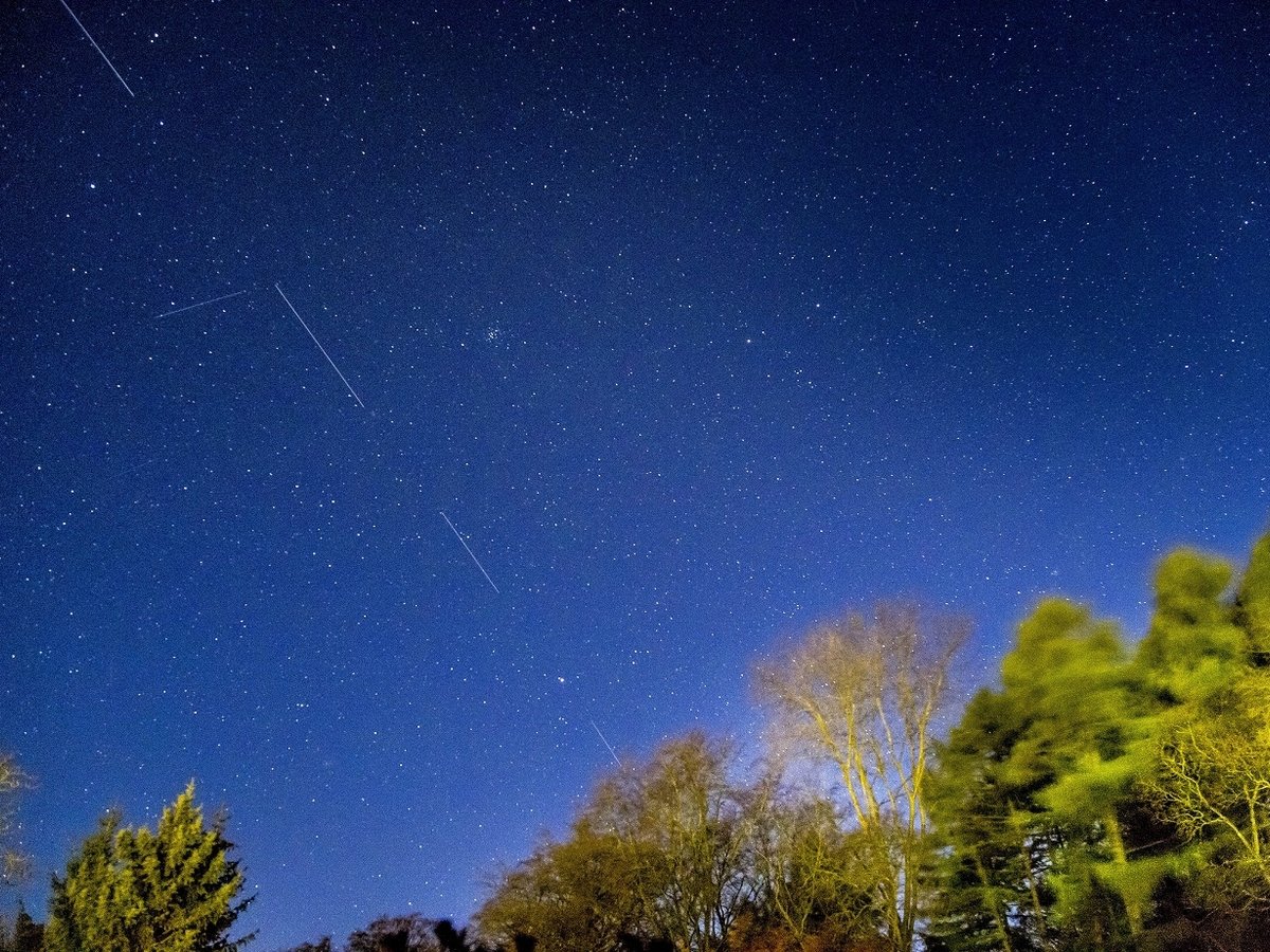 Спутники Starlink от SpaceX раздадут интернет и испортят наблюдение за звёздами 