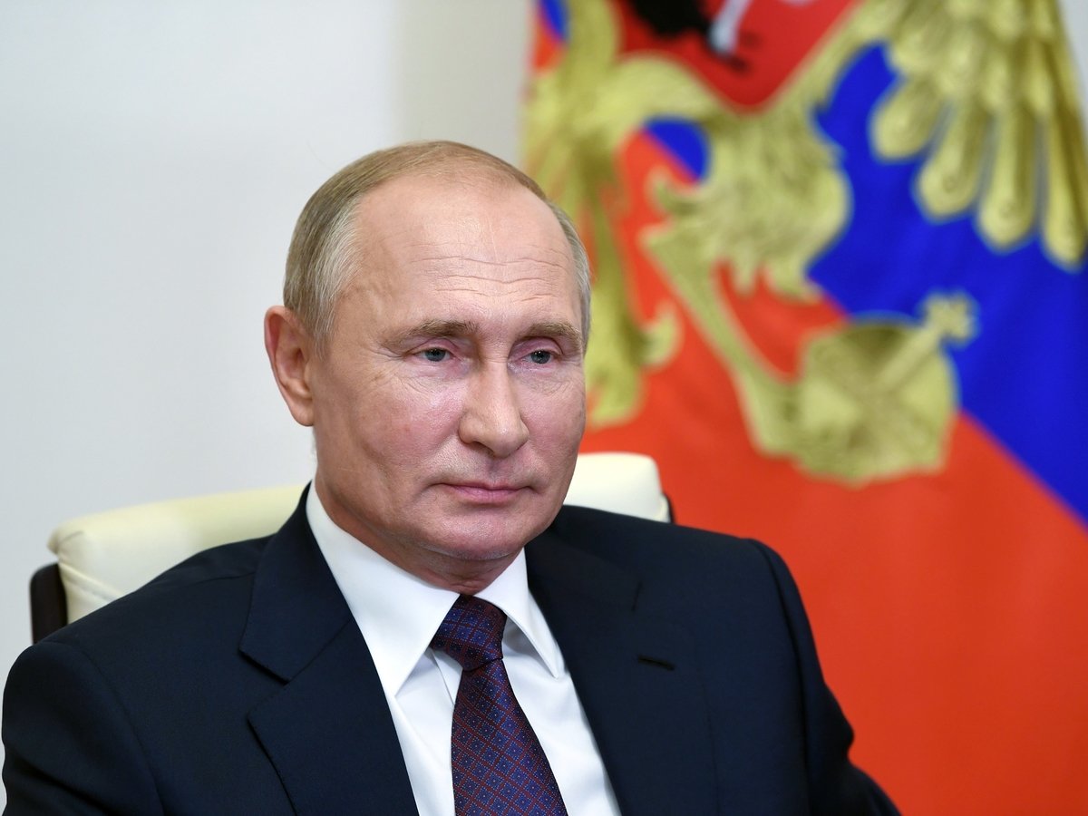 Интервью Владимира Путина: президент — о новой вакцине, Белоруссии и экономике