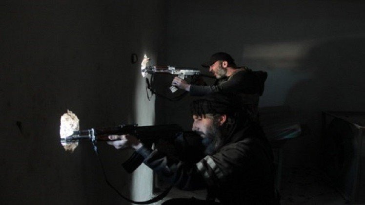 كارلا ديل بونتي: 700 مجموعة تقاتل في سورية لإقامة الخلافة